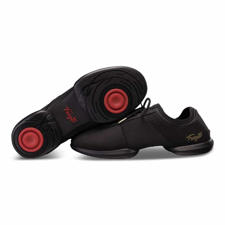 fuego-splitsole-kokomusta-tanssikenka-2-1200×1200 Kevyet kankaiset sekä pehmeät tanssikengät joissa on kaksiosainen pohja. Pohja on luistavaa kumiseosta.
