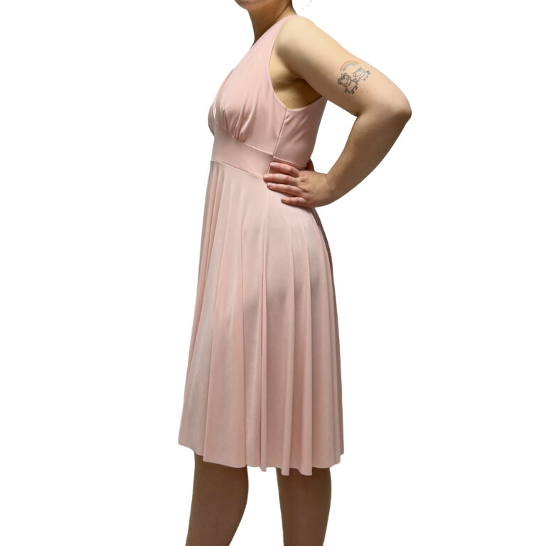 silver_fashion_8740_mekko_vaaleanpunainen_sivu